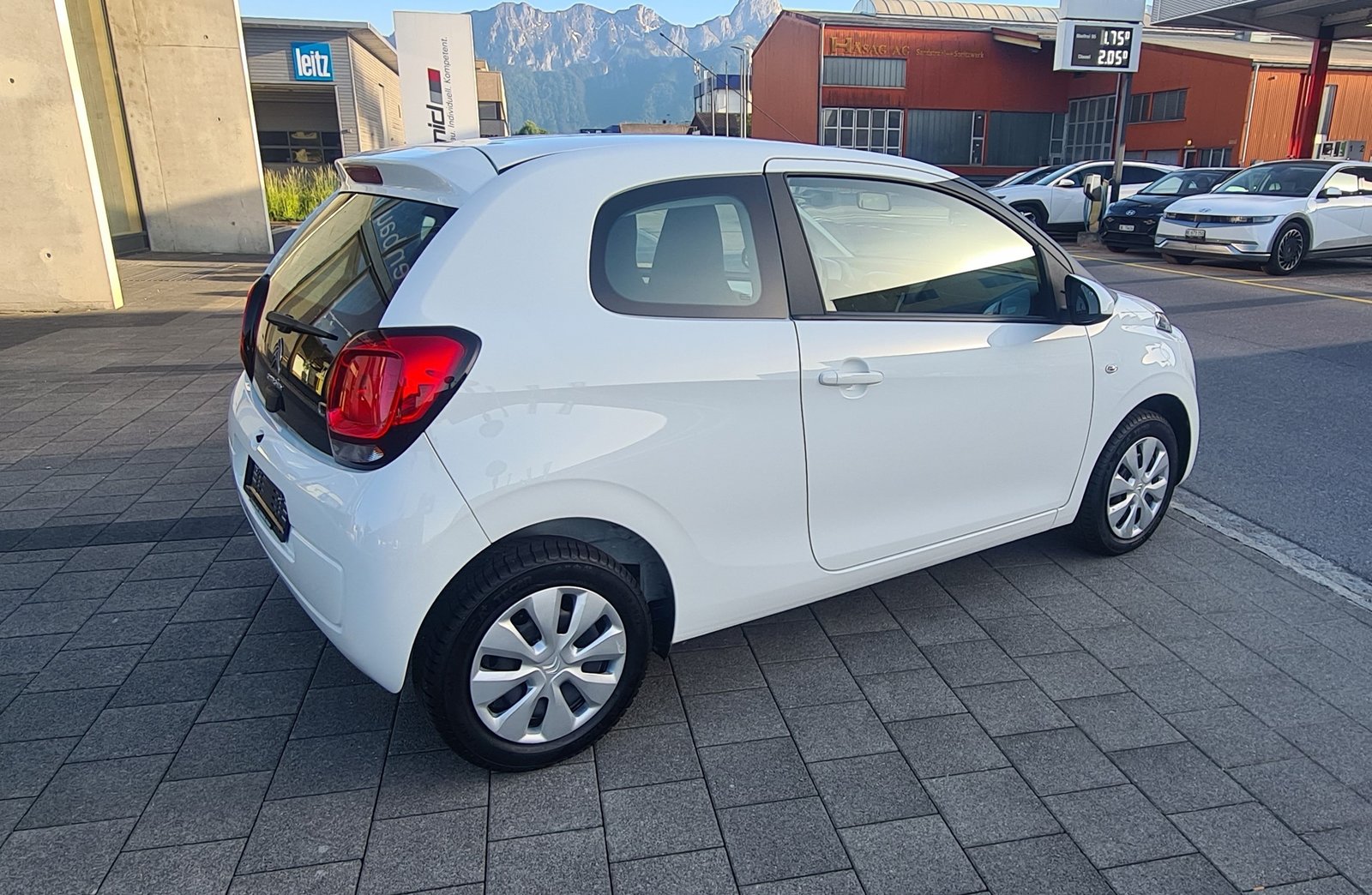 CITROEN C1 1.0 VTi Feel, Petrol, Second hand / Used, Manual - 4
