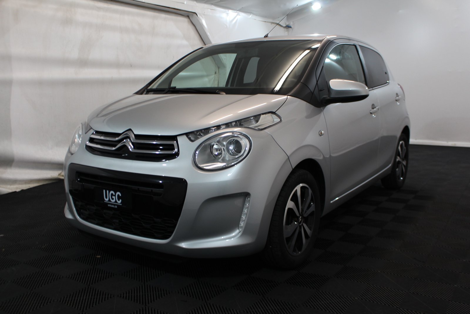 CITROEN C1 1.2 PureTech Shine, Benzin, Occasion / Gebraucht, Handschaltung - 3