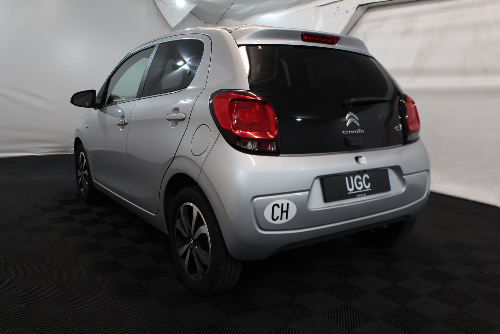 CITROEN C1 1.2 PureTech Shine, Benzin, Occasion / Gebraucht, Handschaltung - 4