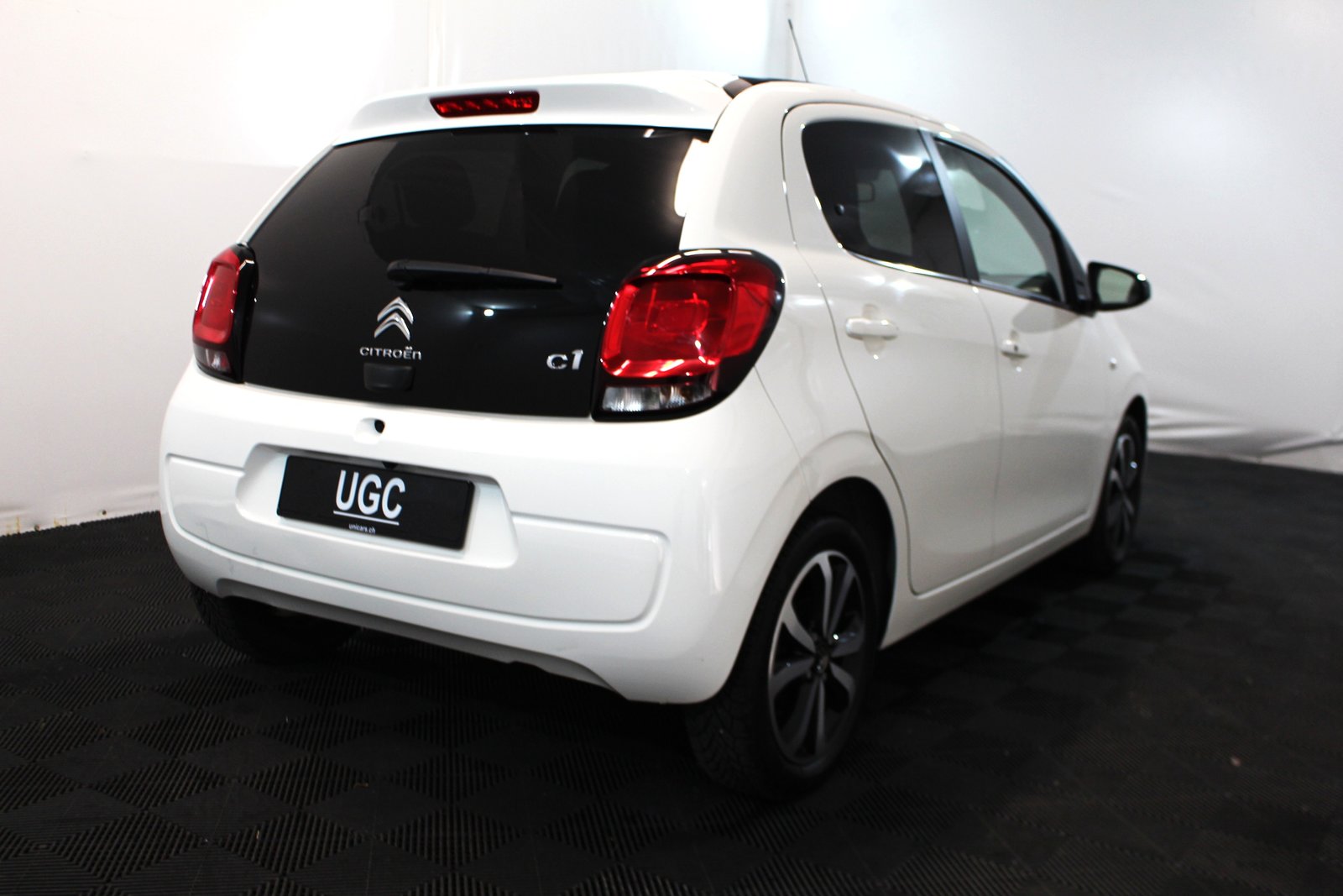 CITROEN C1 1.2 PureTech Shine Airscape, Essence, Occasion / Utilisé, Manuelle - 6