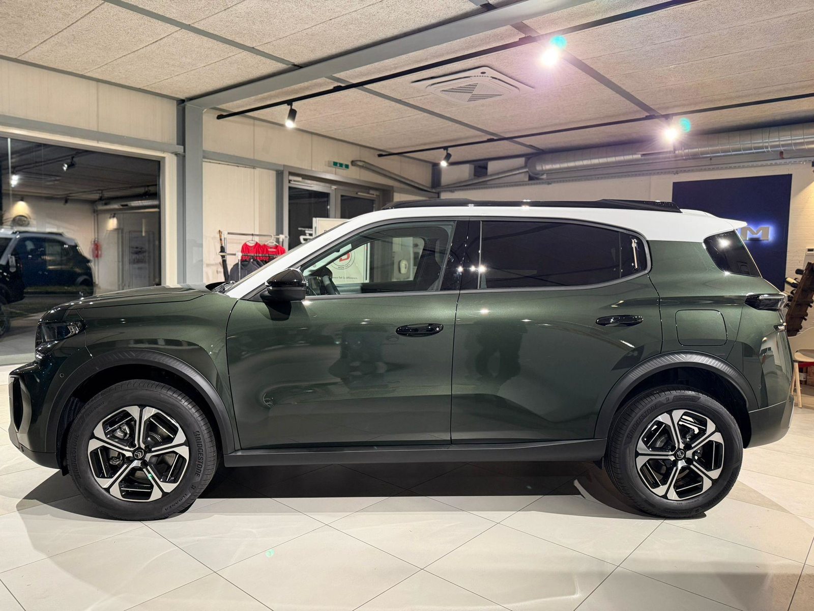 CITROEN C3 Aircross 1.2 Hybrid Max, Mild-Hybrid Petrol/Electric, New car, Automatic - 2