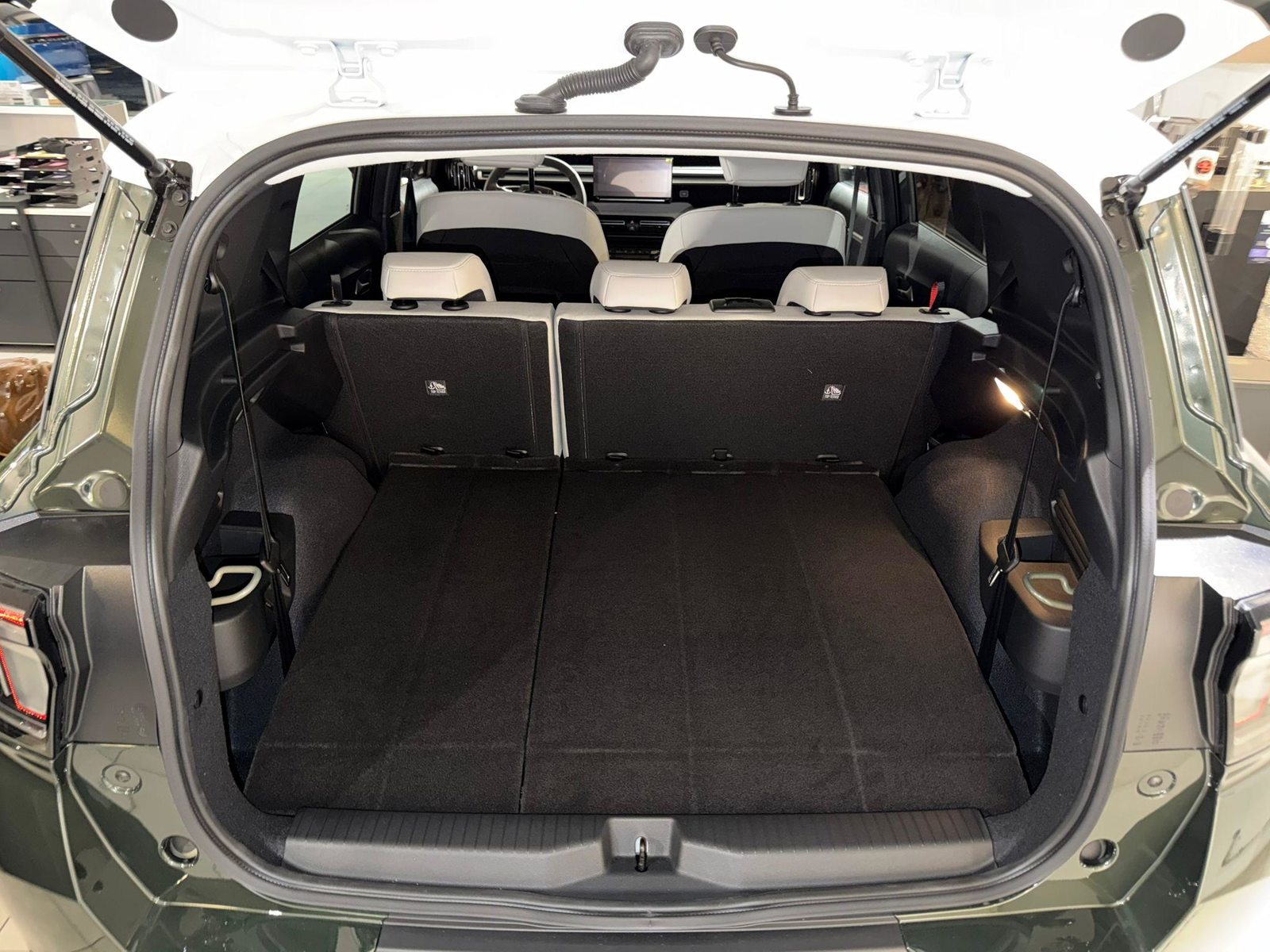 CITROEN C3 Aircross 1.2 Hybrid Max, Mild-Hybrid Petrol/Electric, New car, Automatic - 4