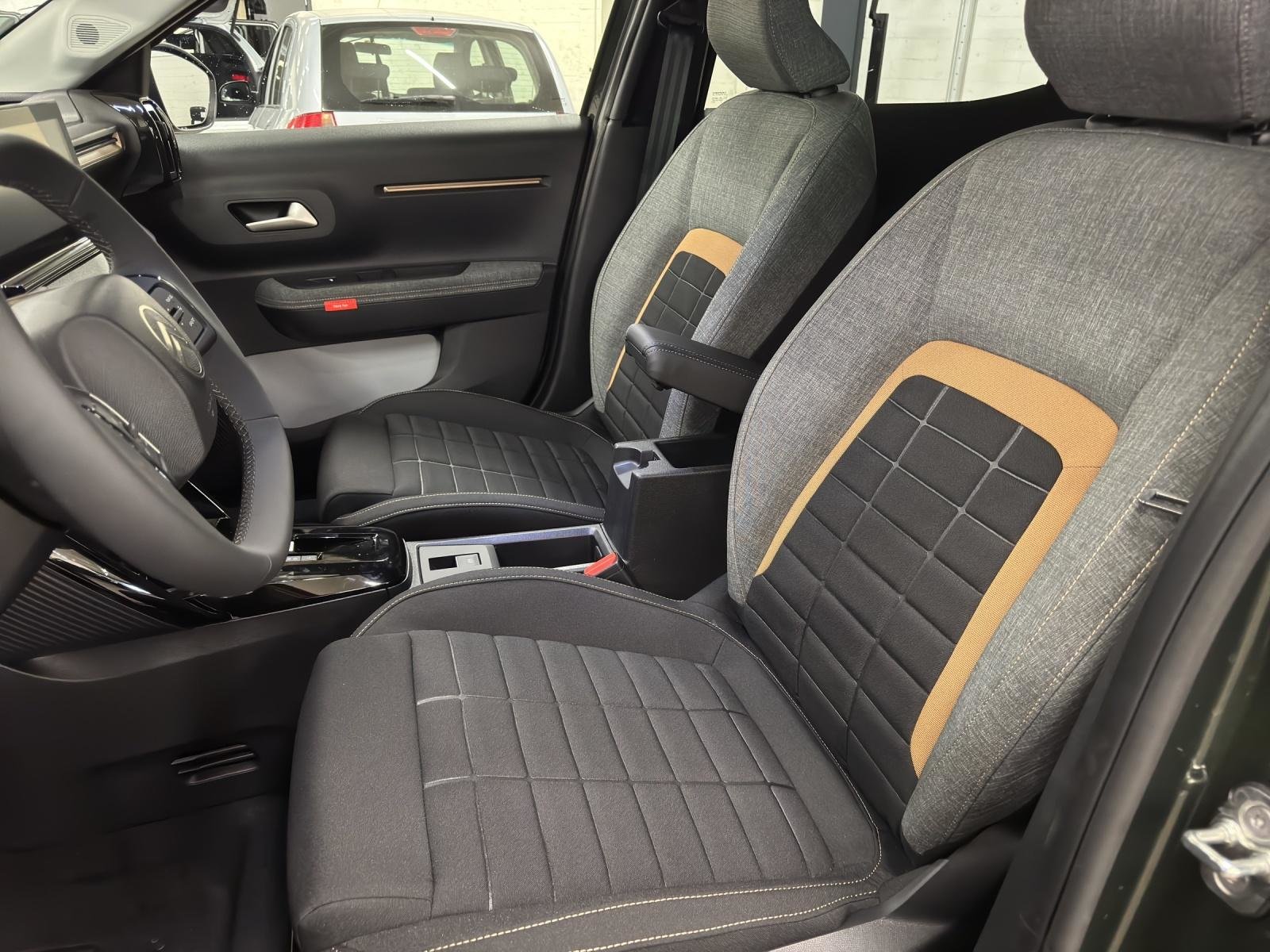 CITROEN C3 Aircross 1.2 Hybrid Plus, Mild-Hybrid Petrol/Electric, New car, Automatic - 6