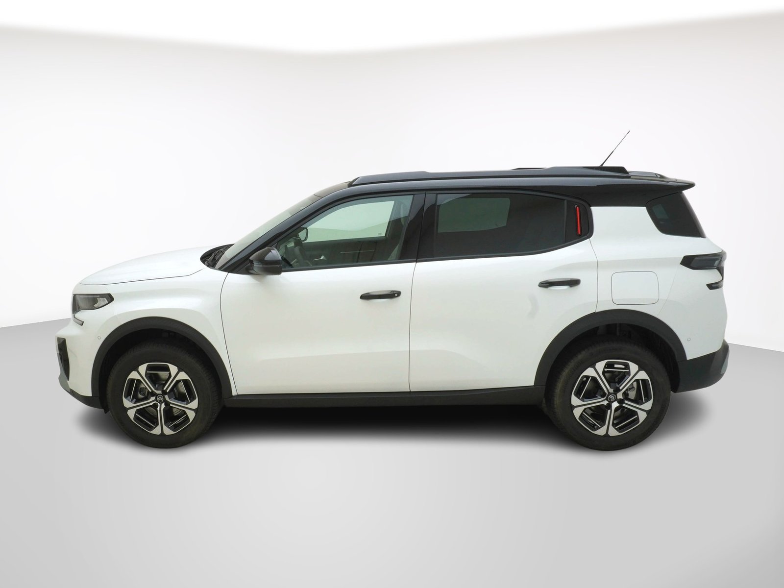 CITROEN C3 Aircross 1.2 Hybrid Max, Mild-Hybrid Petrol/Electric, New car, Automatic - 2