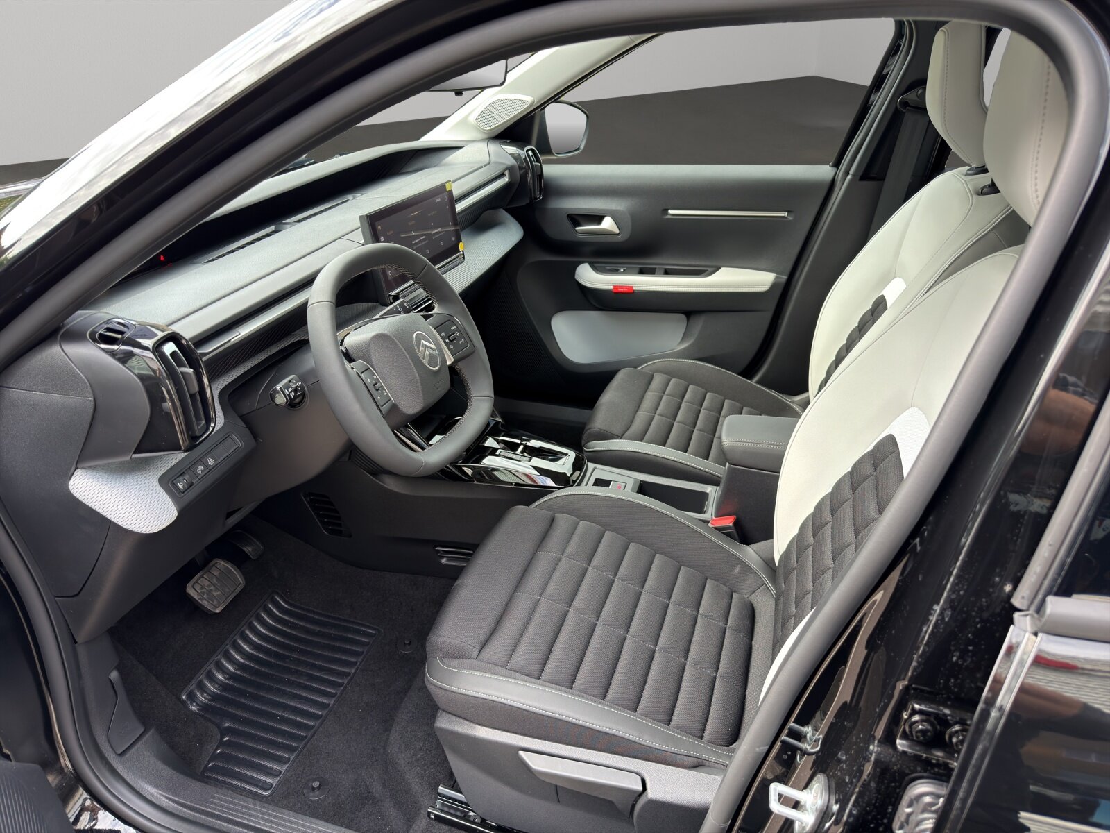 CITROEN C3 Aircross 1.2 Hybrid Busines, Full-Hybrid Petrol/Electric, New car, Automatic - 4