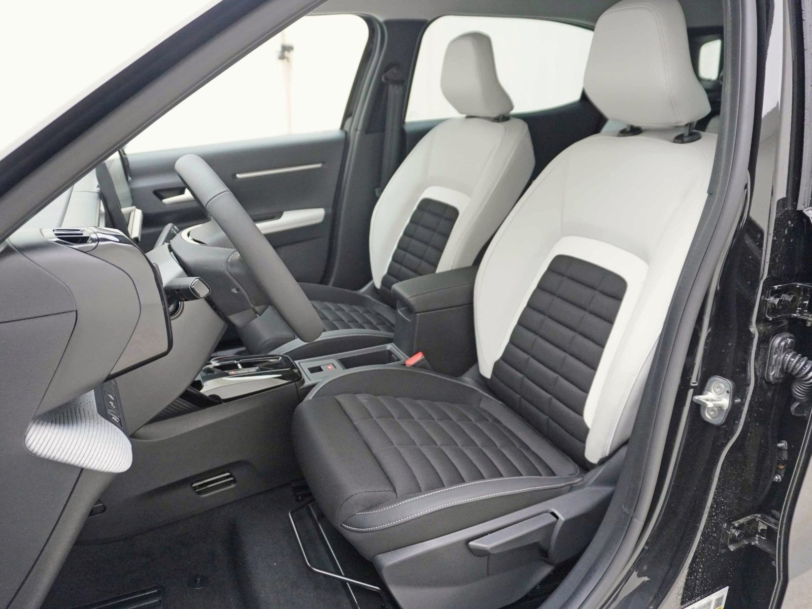 CITROEN C3 Aircross 1.2 Hybrid Max, Hybride Léger Essence/Électricité, Voiture nouvelle, Automatique - 7