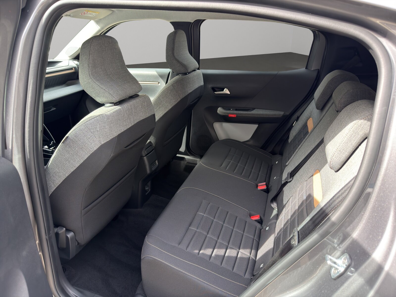 CITROEN C3 Aircross 1.2 Hybrid Tonic+, Voll-Hybrid Benzin/Elektro, Neuwagen, Automatik - 5