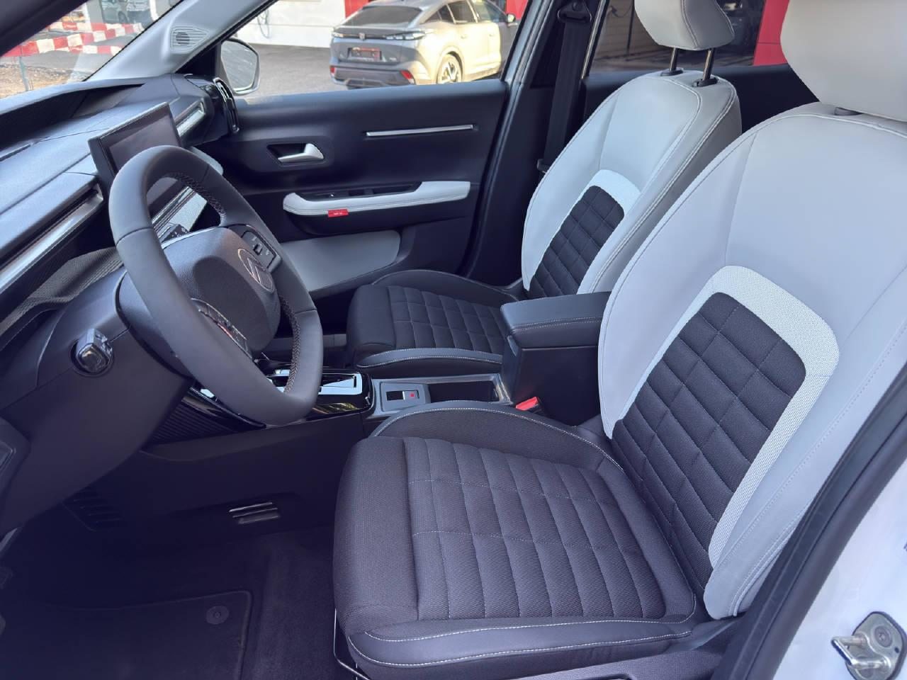 CITROEN C3 Aircross 1.2 Hybrid Max, Mild-Hybrid Benzin/Elektro, Occasion / Gebraucht, Automatik - 5