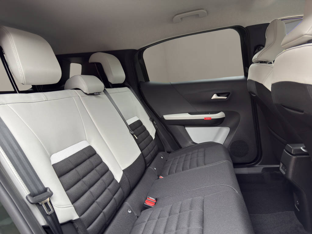 CITROEN C3 Aircross Hybrid 145ch Automatique MAX, Mild-Hybrid Benzin/Elektro, Vorführwagen, Automat - 7