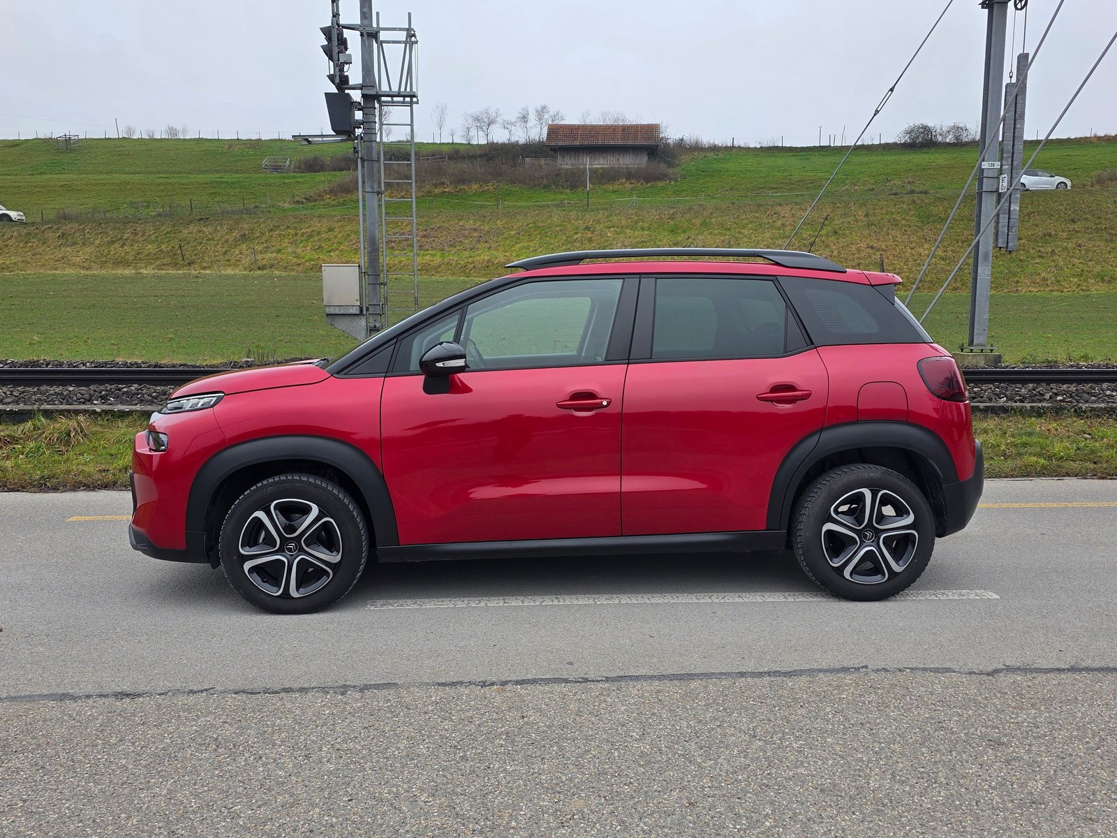 CITROEN C3 Aircross 1.2i PureTech Swiss Edition EAT6, Benzin, Occasion / Gebraucht, Automatik - 3