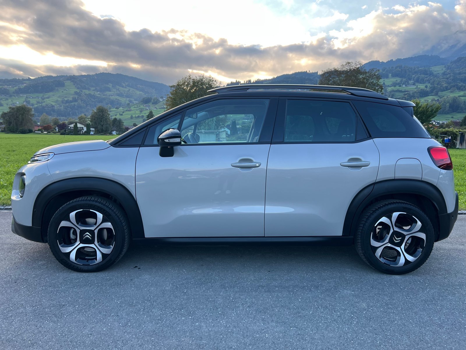 CITROEN C3 AIRCROSS 1.2i PureTech Shine EAT, Petrol, Second hand / Used, Automatic - 3