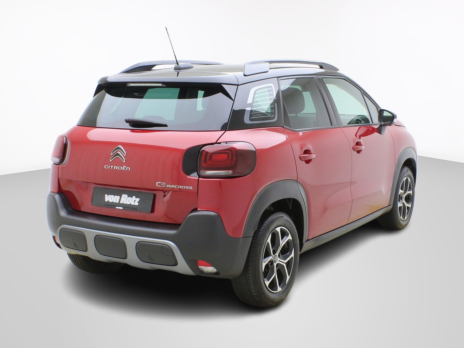 CITROEN C3 Aircross 1.2 PureTech Shine, Petrol, Second hand / Used, Automatic - 5