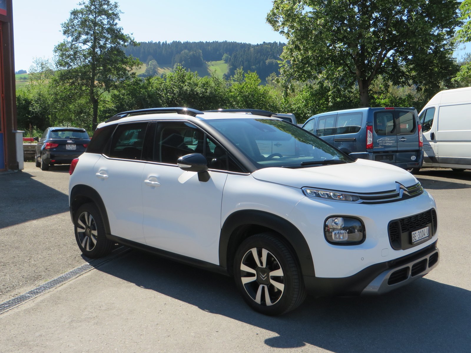 CITROEN C3 Aircross 1.5 BlueHD Shine EAT, Diesel, Occasion / Gebraucht, Automatik - 2