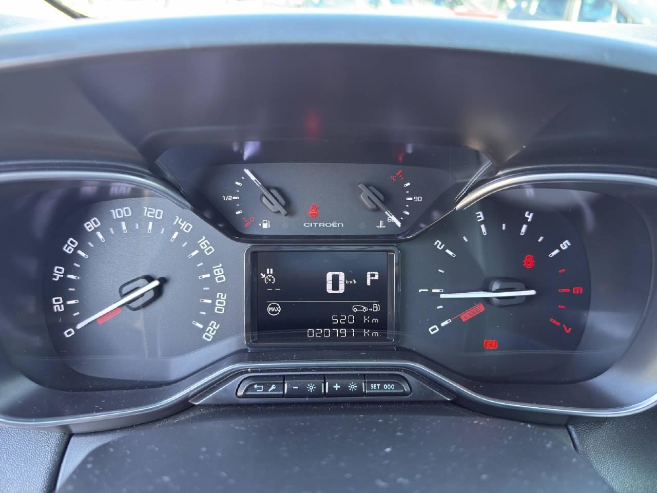 CITROEN C3 Aircross 1.2 PureTech 130 Swiss Edition, Petrol, Second hand / Used, Automatic - 6