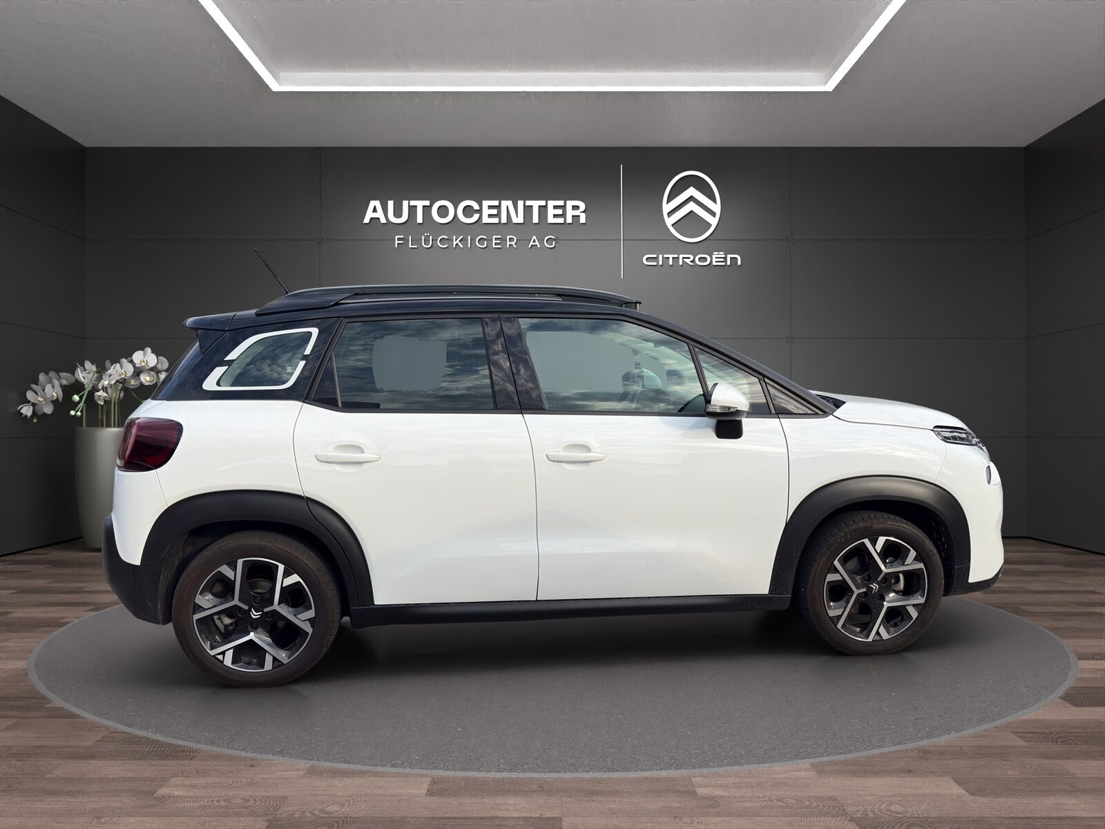CITROEN C3 Aircross 1.2 PureTech 130 Shine Pack, Petrol, Second hand / Used, Automatic - 4