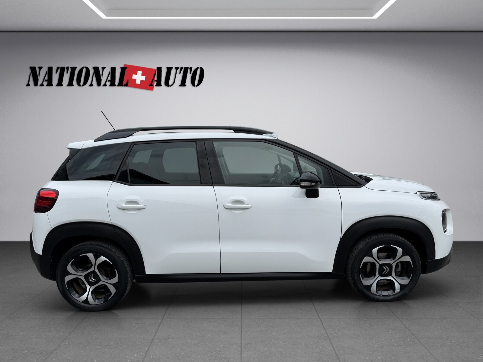 CITROEN C3 Aircross 1.2i PureTech Shine, Petrol, Second hand / Used, Manual - 6