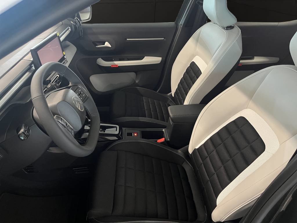 CITROEN C3 Aircross 1.2 MHEV Max, Petrol, Ex-demonstrator, Automatic - 7