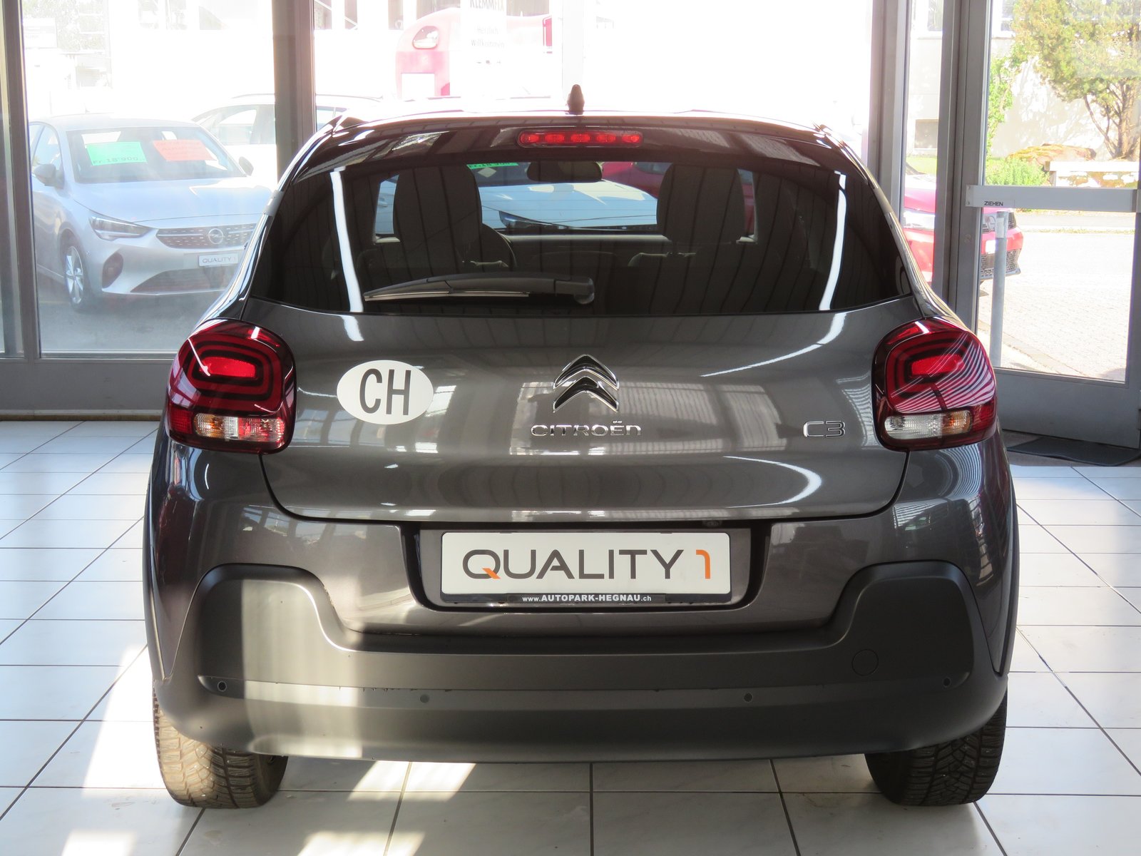 CITROEN C3 1.2i PureTech Swiss Edition EAT6, Essence, Occasion / Utilisé, Automatique - 5
