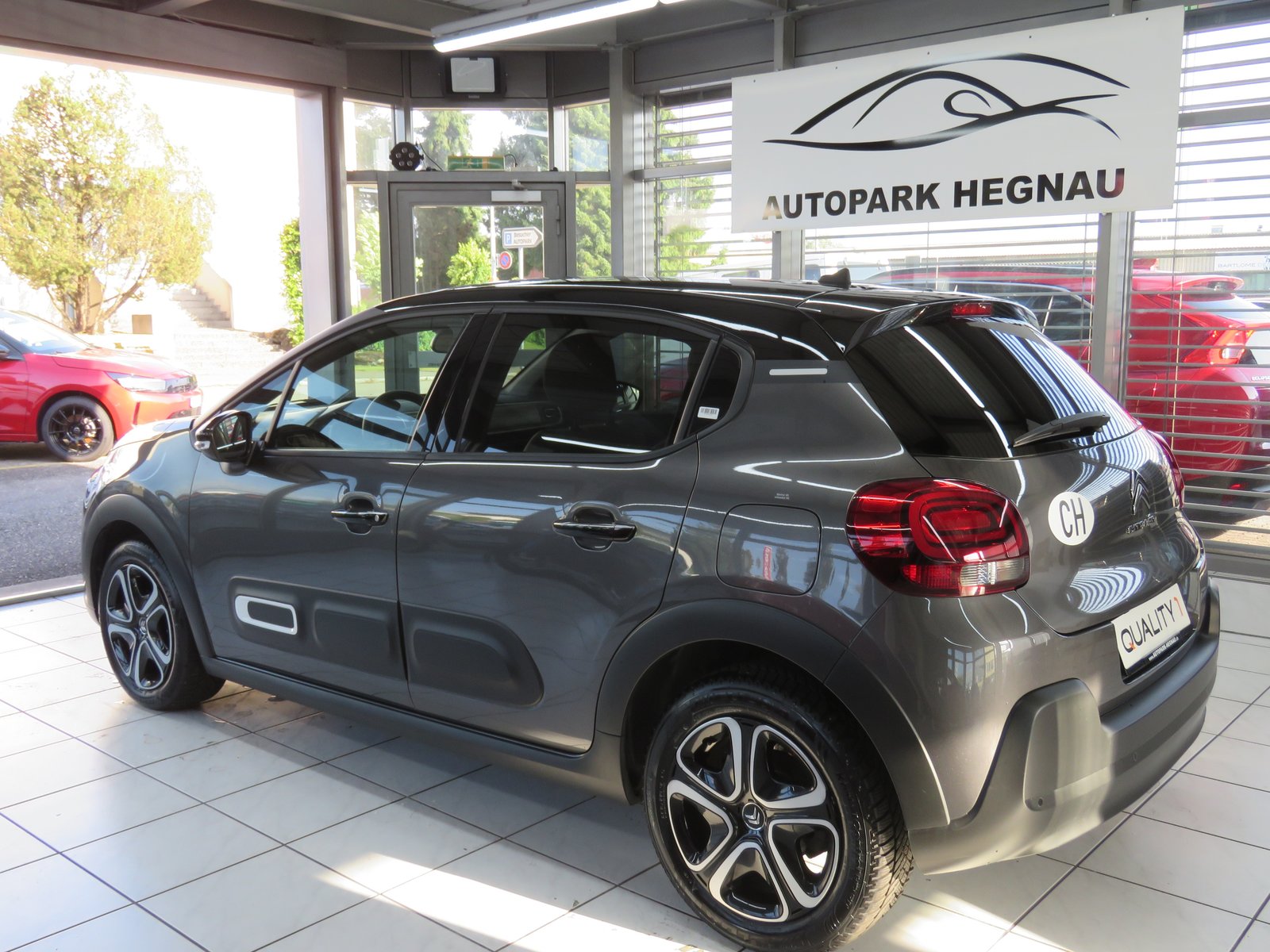 CITROEN C3 1.2i PureTech Swiss Edition EAT6, Essence, Occasion / Utilisé, Automatique - 6