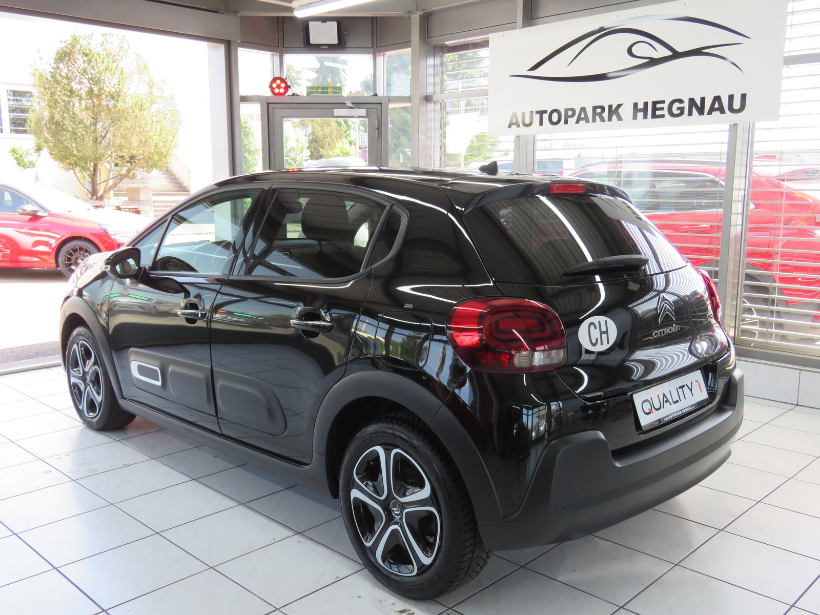CITROEN C3 1.2i PureTech Swiss Edition EAT6, Petrol, Second hand / Used, Automatic - 6