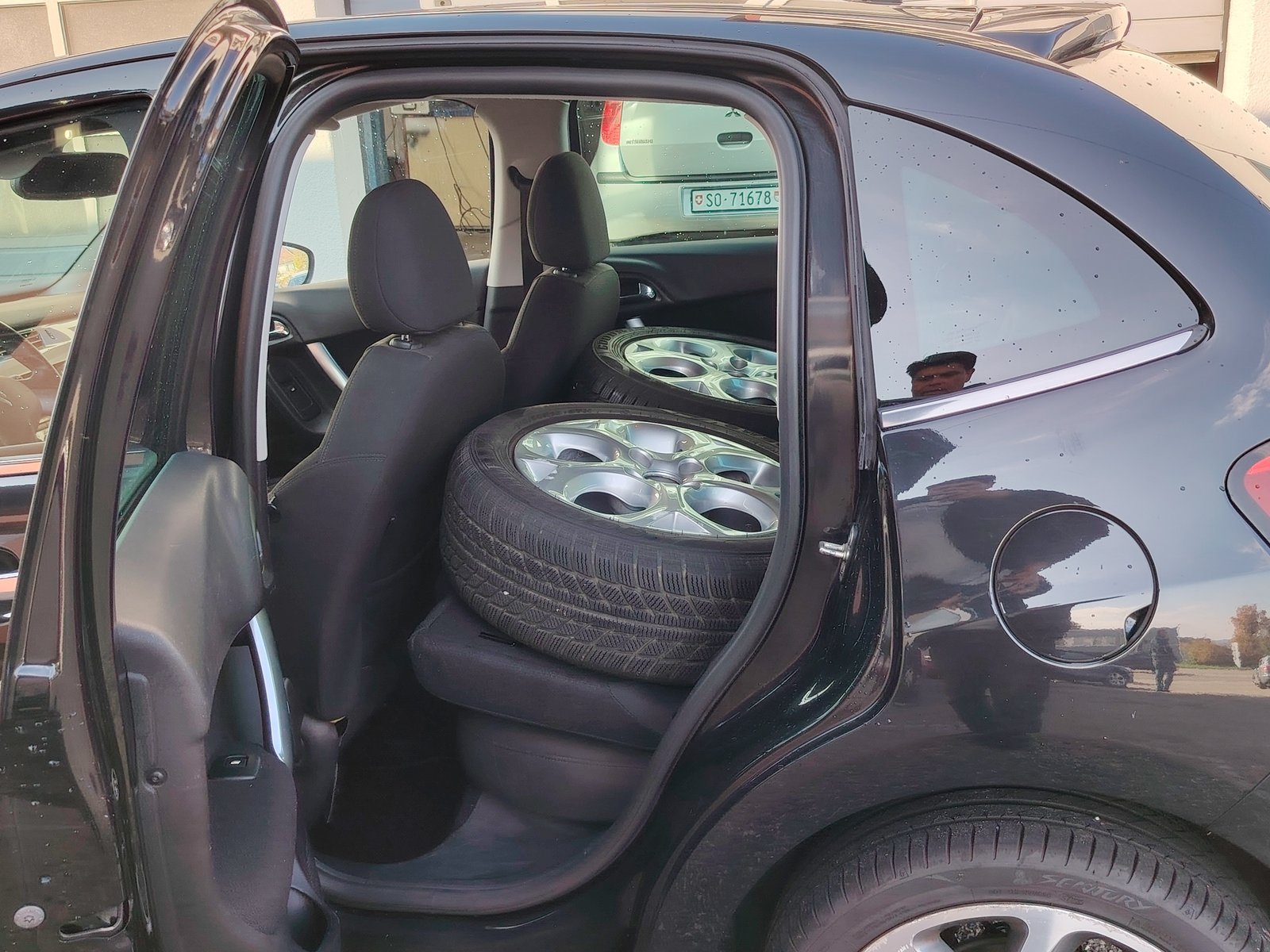 CITROEN C3 1.6i 16V Exclusive Automatic, Petrol, Second hand / Used, Automatic - 7