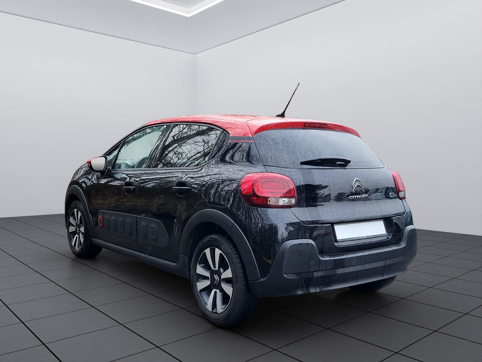 CITROEN C3 1.2i PureTech Feel, Petrol, Second hand / Used, Manual - 5