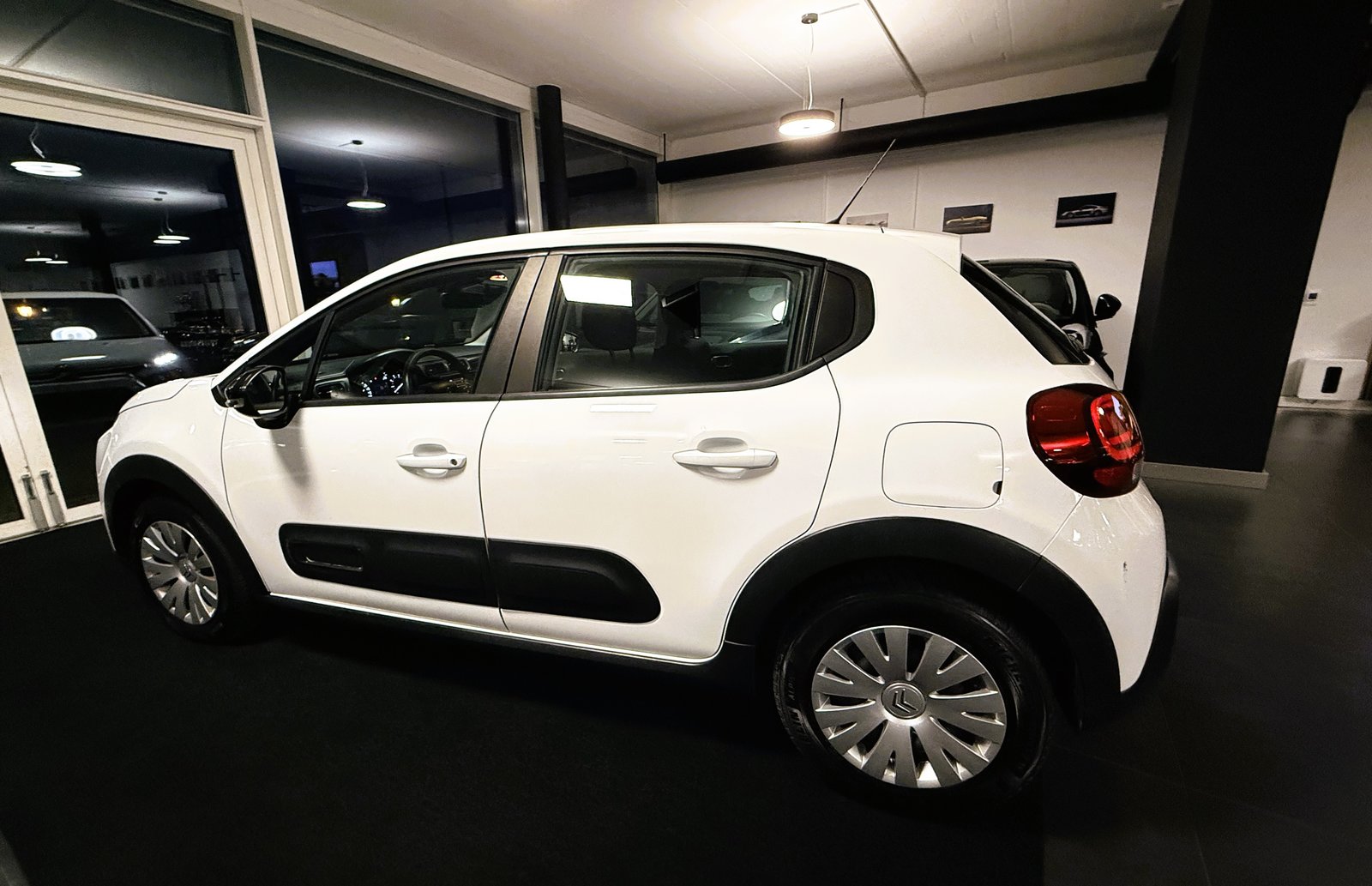 CITROEN C3 1.2i Swiss Edition EAT6, Benzina, Occasioni / Usate, Automatico - 2