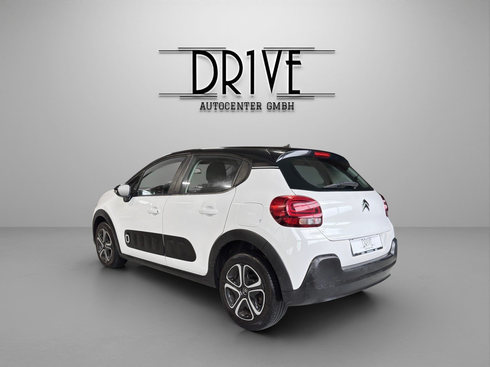 CITROEN C3 1.2i PureTech Shine EAT6, Benzin, Occasion / Gebraucht, Automatik - 7