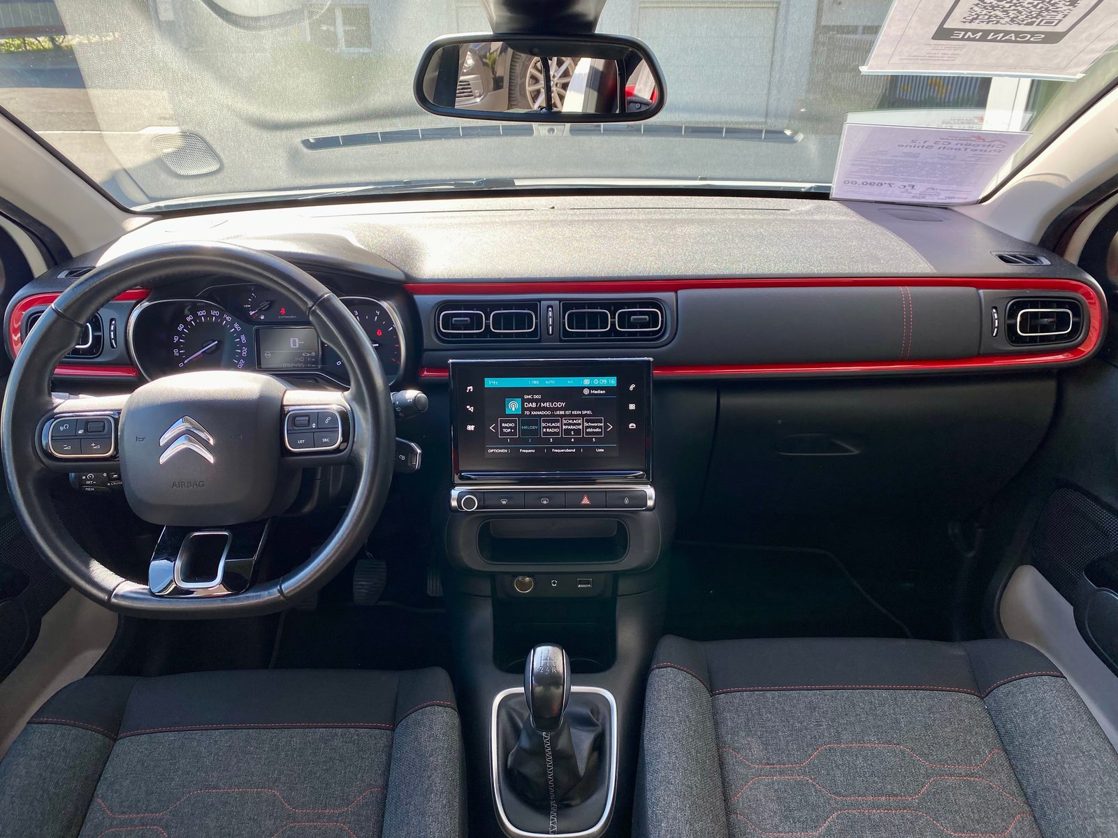 CITROEN C3 1.2i PureTech Shine, Petrol, Second hand / Used, Manual - 5