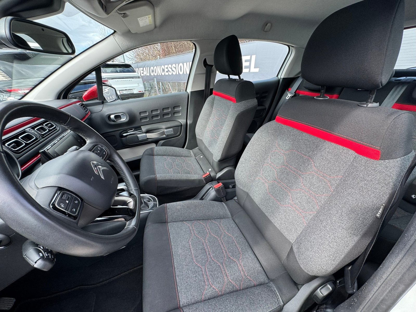 CITROEN C3 1.2i PureTech Feel EAT, Essence, Occasion / Utilisé, Automatique - 5