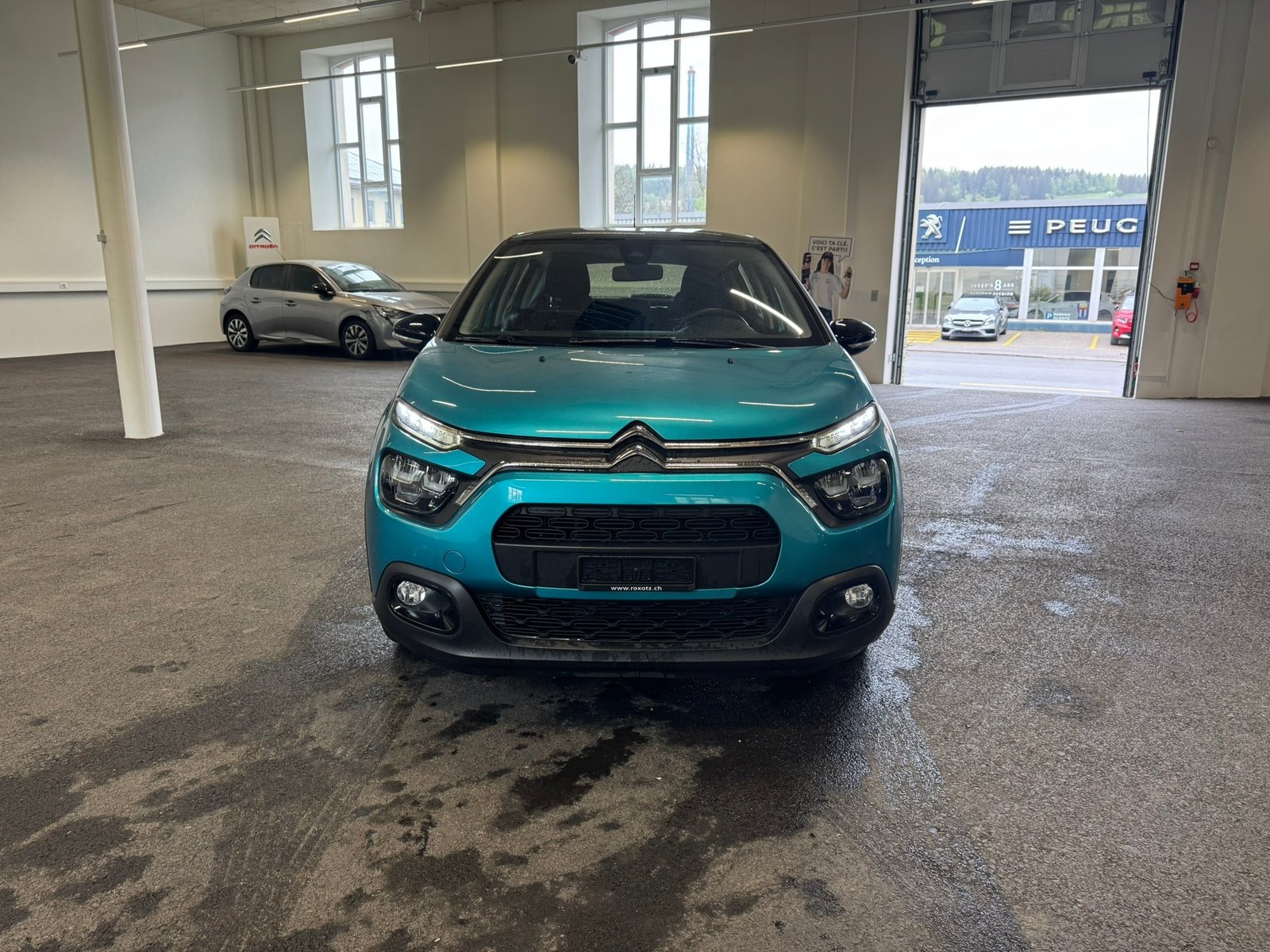 CITROEN C3 1.2i PureTech Swiss Edition EAT6, Benzin, Occasion / Gebraucht, Automatik - 2