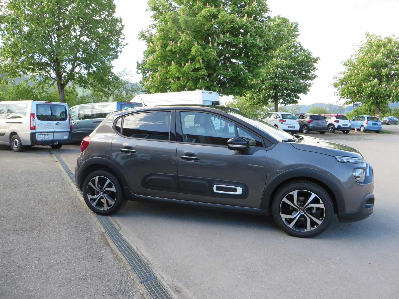 CITROEN C3 1.2i PureTech Shine EAT6