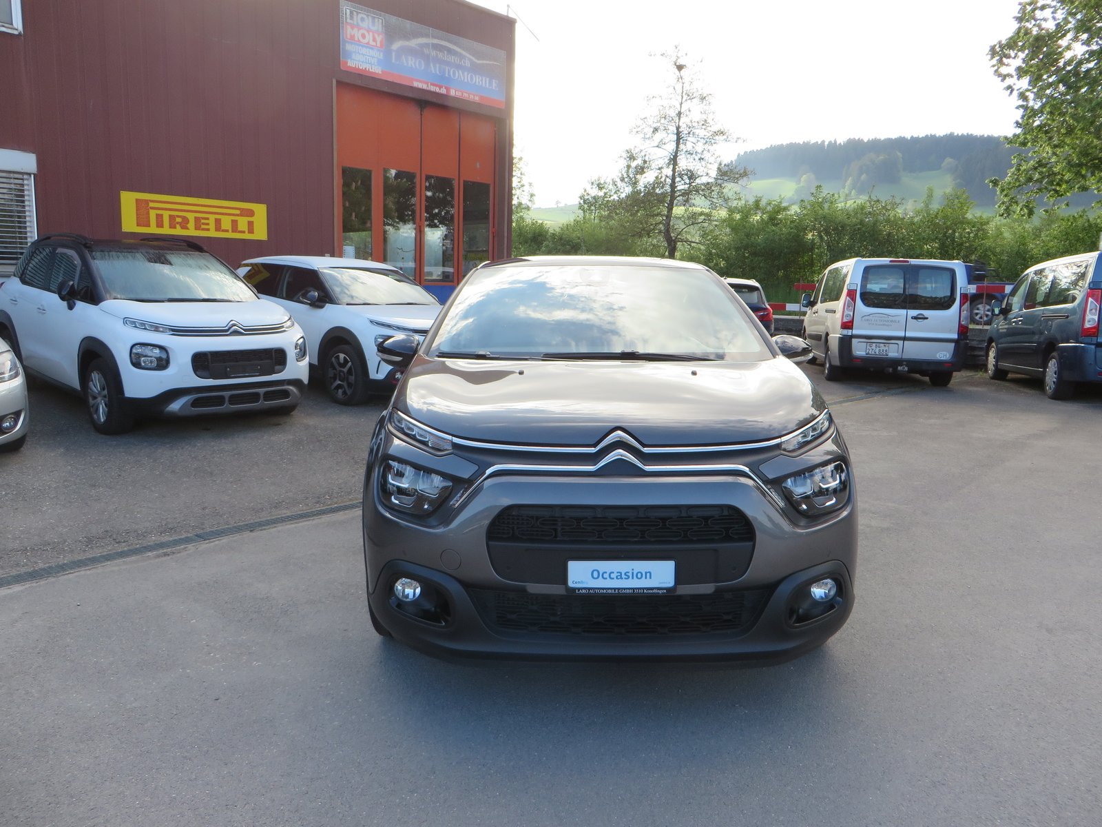 CITROEN C3 1.2i PureTech Shine EAT6, Petrol, Second hand / Used, Automatic - 2