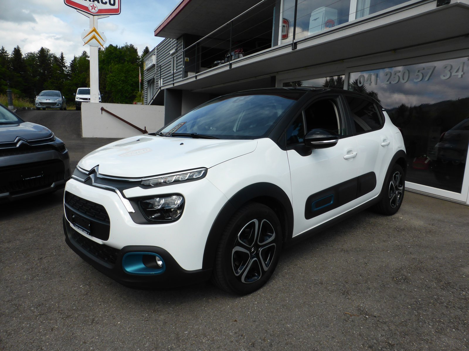 CITROEN C3 1.2i PureTech Swiss Edition EAT6, Benzina, Occasioni / Usate, Automatico - 2