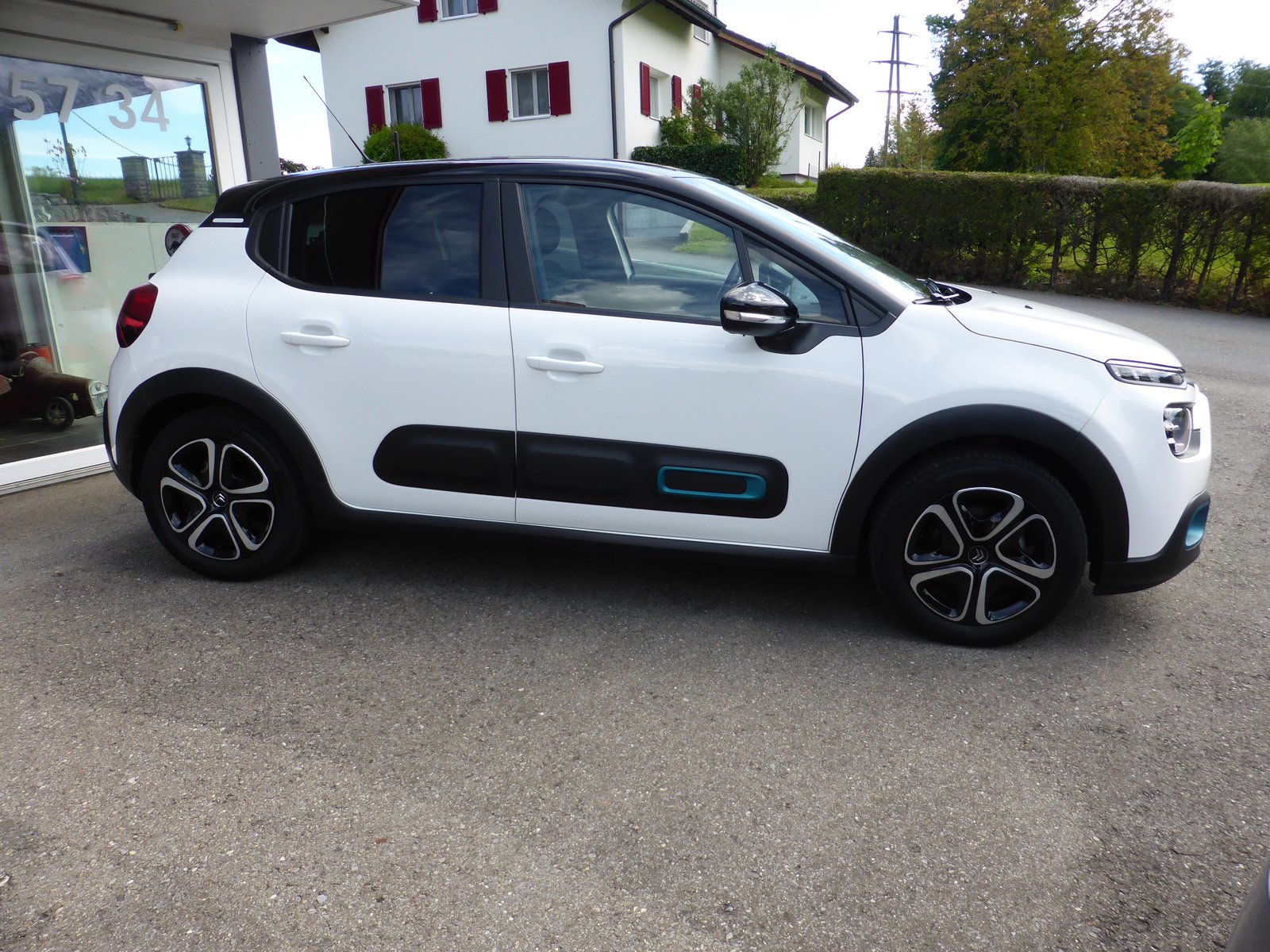 CITROEN C3 1.2i PureTech Swiss Edition EAT6, Benzina, Occasioni / Usate, Automatico - 4