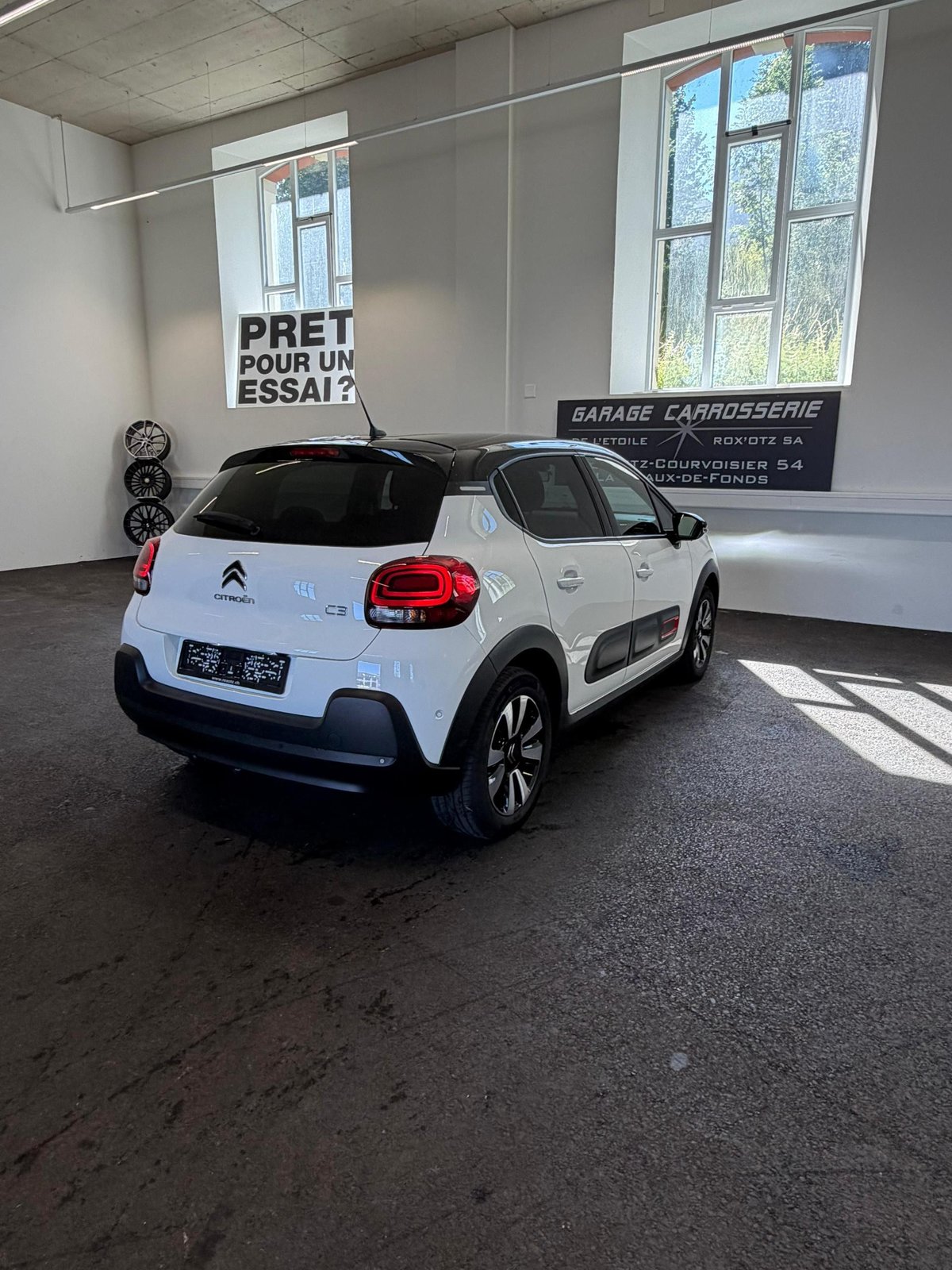 CITROEN C3 1.2i PureTech Shine, Petrol, Second hand / Used, Manual - 5
