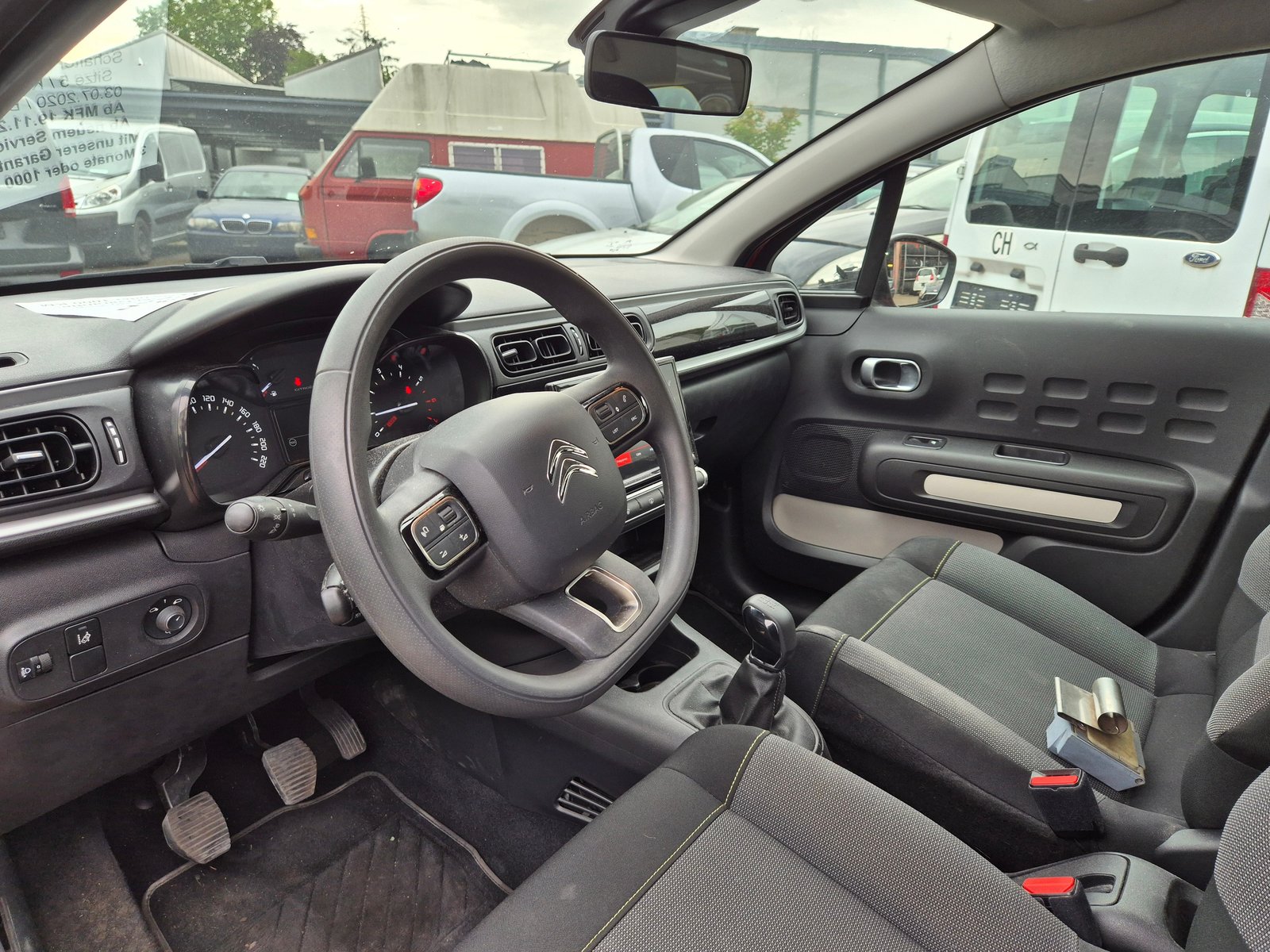 CITROEN C3 1.2i PureTech Feel, Petrol, Second hand / Used, Manual - 7