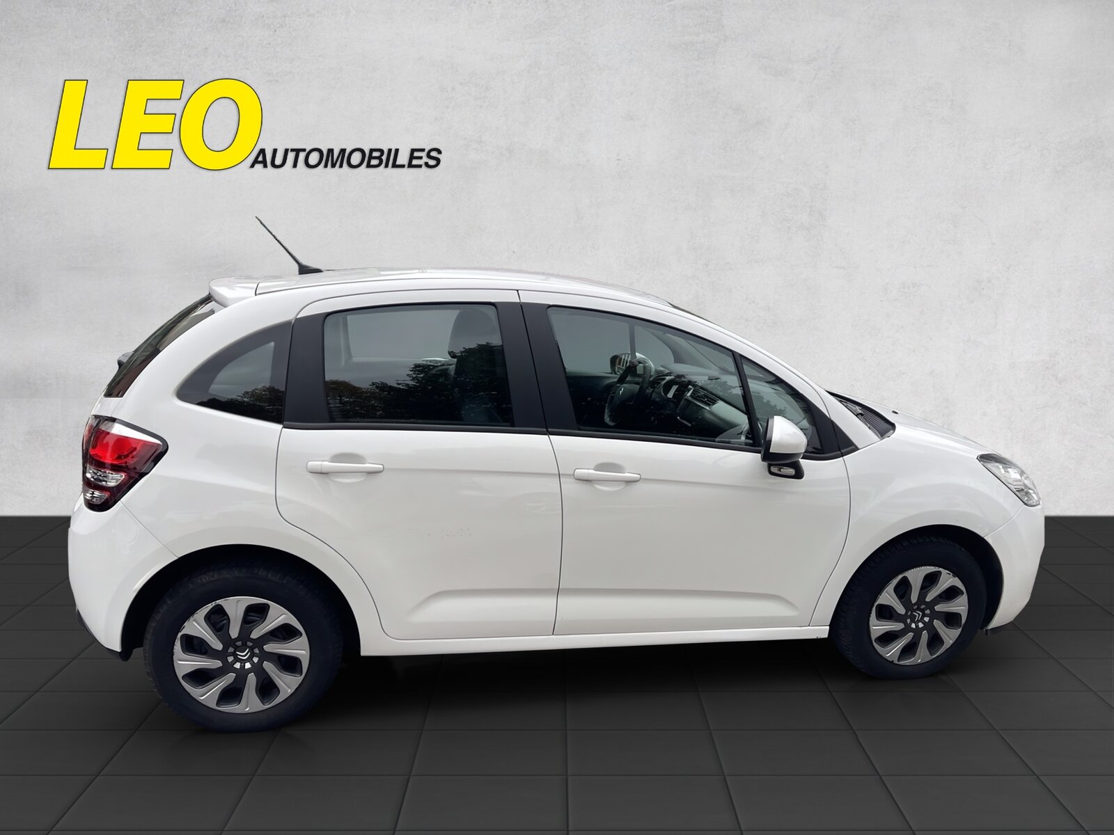 CITROEN C3 1.2i Exclusive ETG5, Essence, Occasion / Utilisé, Automatique - 6