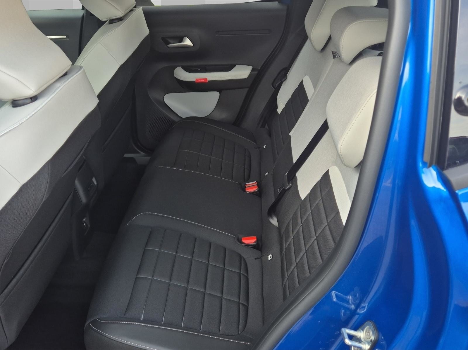 CITROEN C3 1.2 Hybrid Edition Tricolore, Hybride Léger Essence/Électricité, Voiture nouvelle, Automatique - 6
