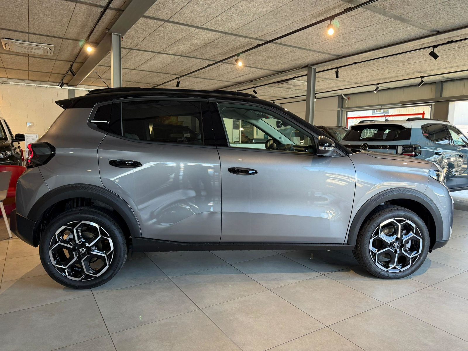 CITROEN C3 1.2 Hybrid Max, Hybride Léger Essence/Électricité, Voiture nouvelle, Automatique - 5