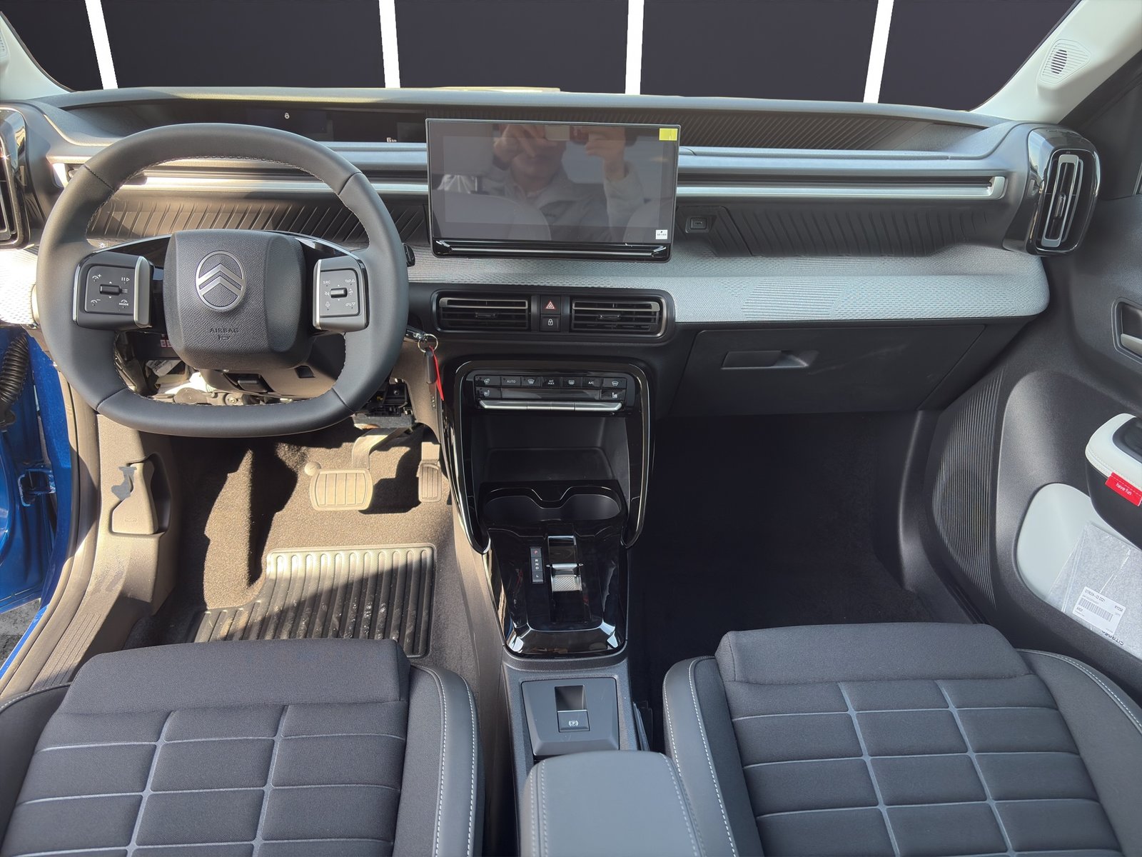 CITROEN C3 1.2 MHEV Tricol. DCS6, Hybride Léger Essence/Électricité, Voiture nouvelle, Automatique - 7