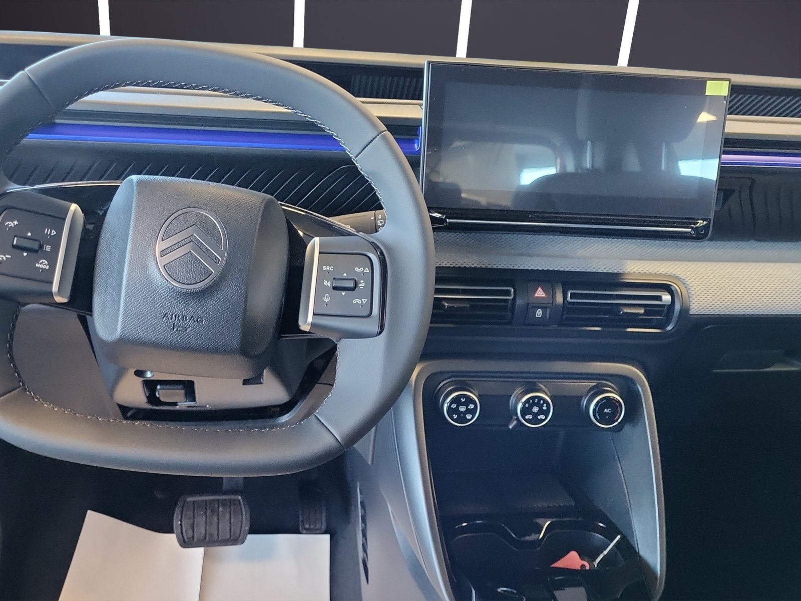 CITROEN C3 1.2 MHEV Plus DCS6, Hybride Léger Essence/Électricité, Voiture nouvelle, Automatique - 7