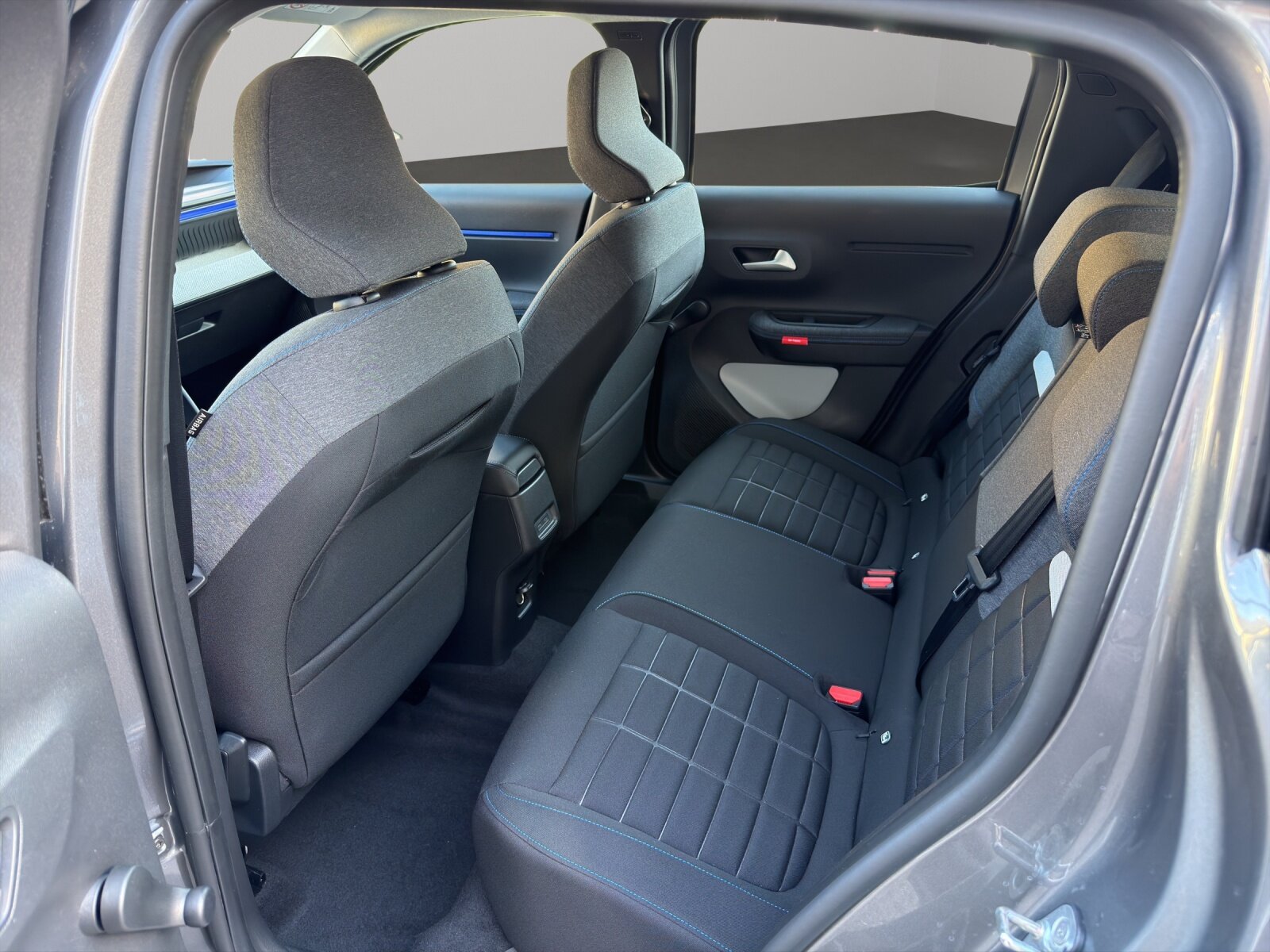 CITROEN C3 1.2 Hybrid Plus, Hybride Integrale Benzina/Elettrica, Auto nuove, Automatico - 6