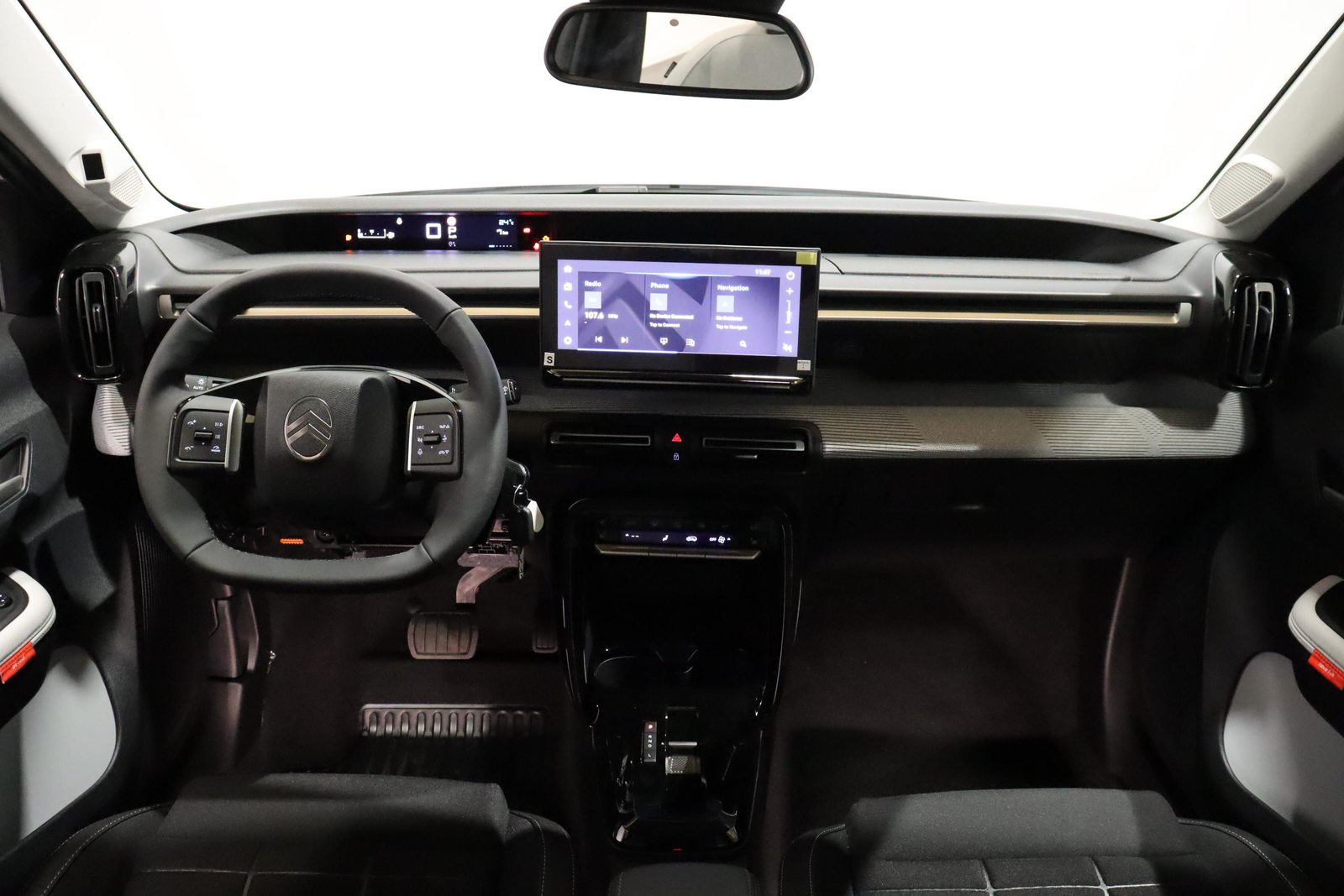 CITROEN C3 1.2 Hybrid Edition Tricolore, Mild-Hybrid Petrol/Electric, New car, Automatic - 6