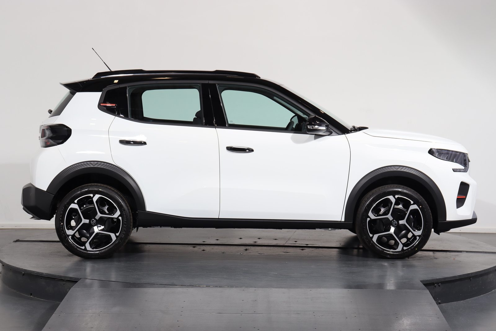 CITROEN C3 1.2 Hybrid Max, Hybride Léger Essence/Électricité, Voiture nouvelle, Automatique - 2