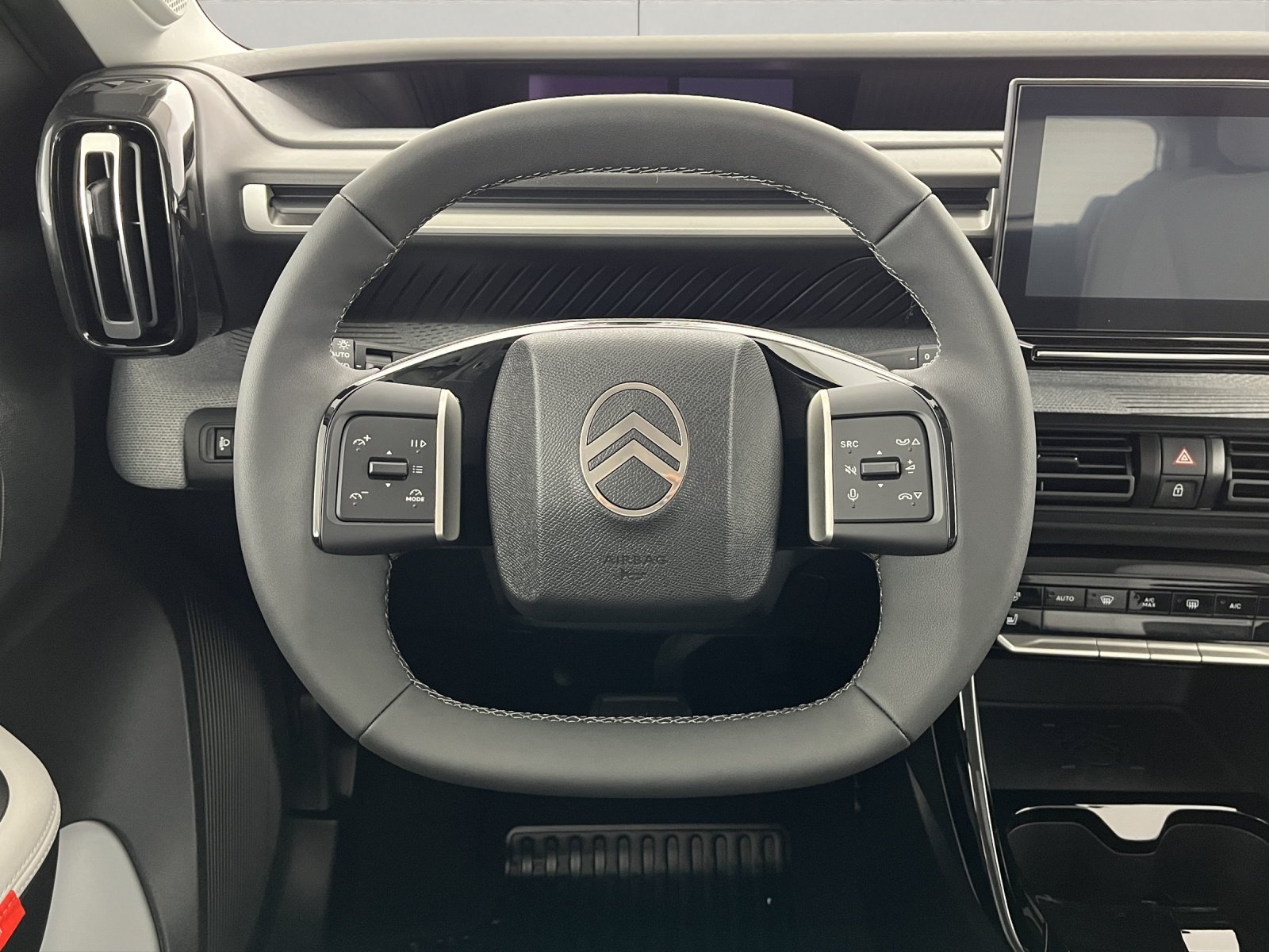 CITROEN C3 1.2 Hybrid Max, Mild-Hybrid Petrol/Electric, New car, Automatic - 7