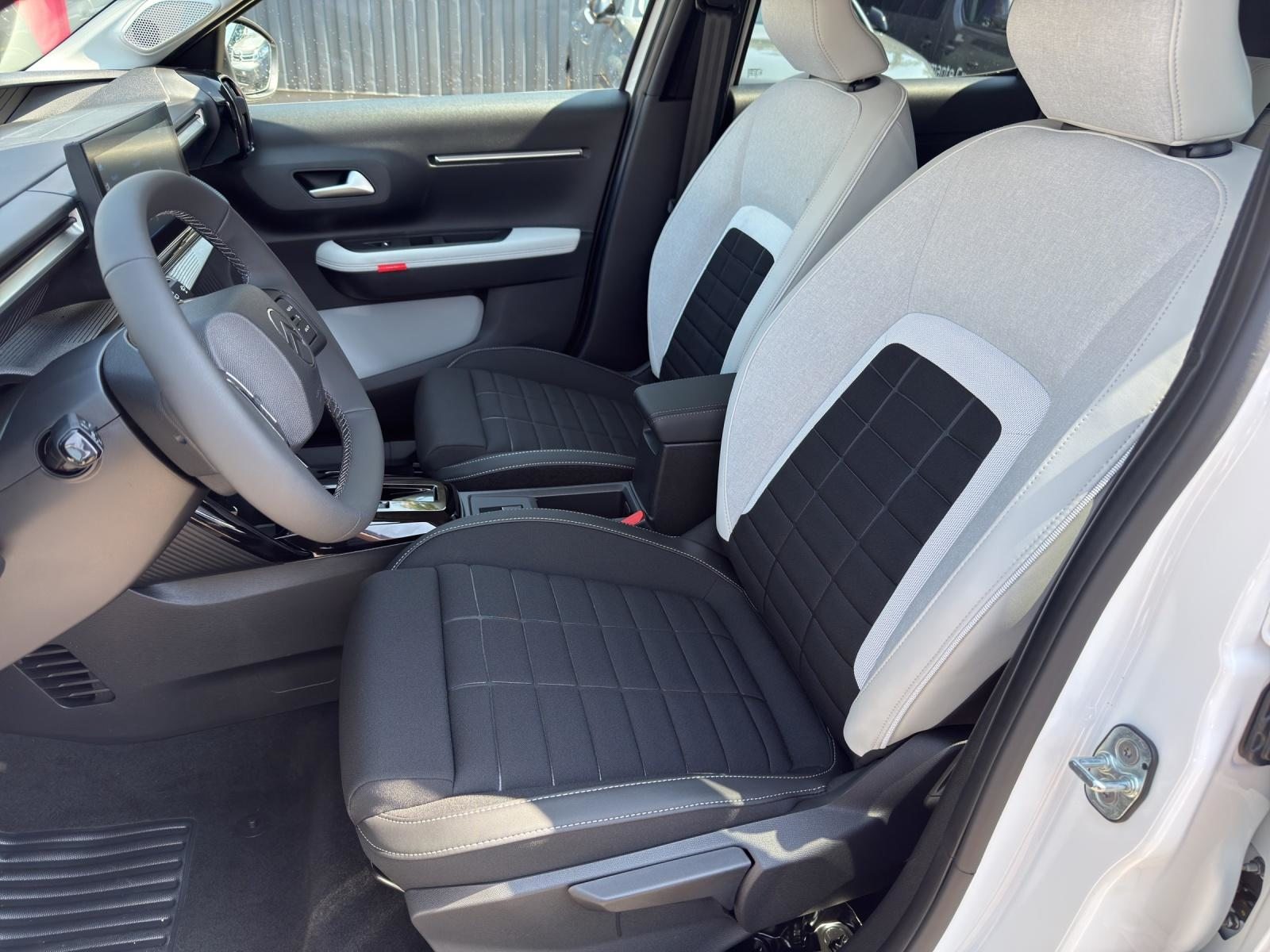 CITROEN C3 1.2 Hybrid Max, Hybride Léger Essence/Électricité, Voiture nouvelle, Automatique - 5