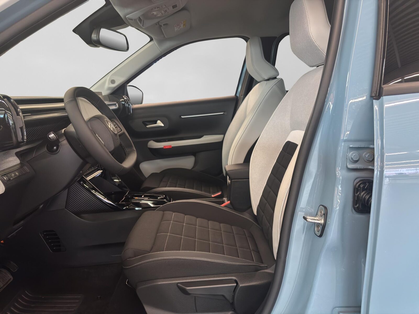 CITROEN e-C3 Max, Electric, New car, Automatic - 2
