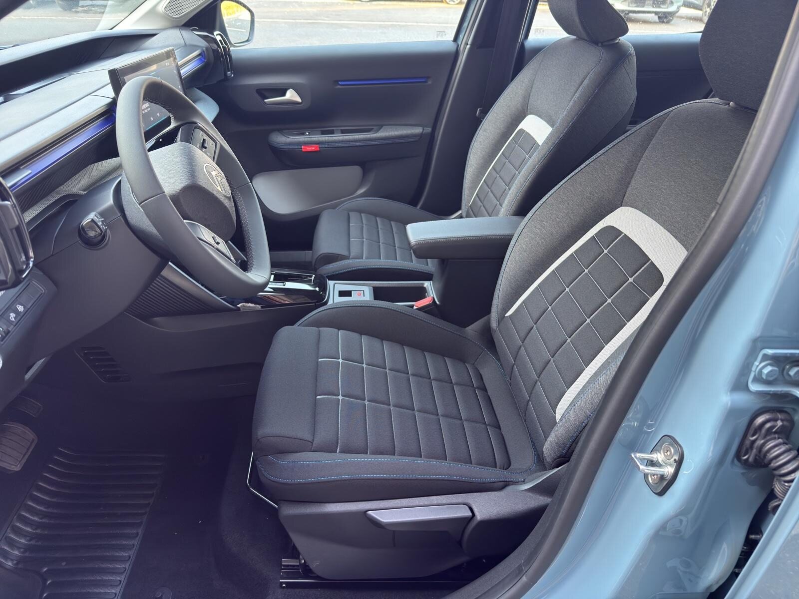 CITROEN C3 1.2 Hybrid Plus, Hybride Leggero Benzina/Elettrica, Auto nuove, Automatico - 5