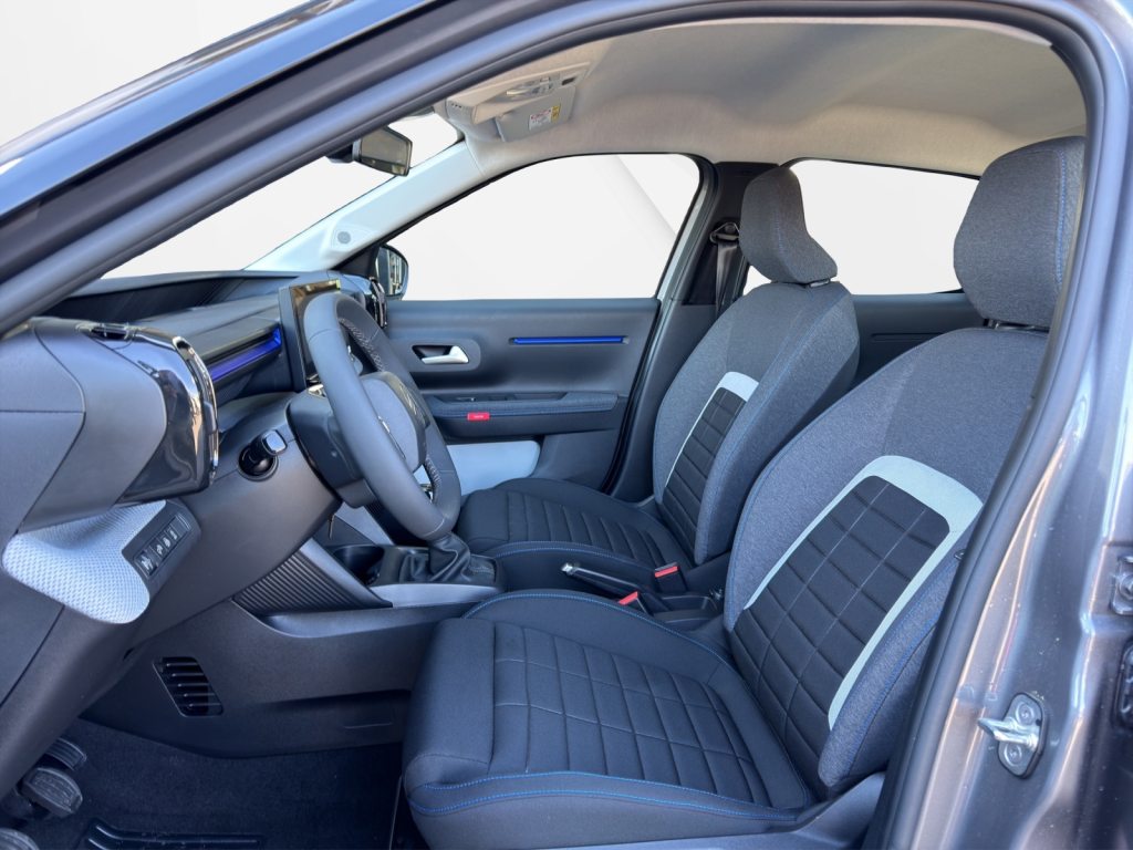 CITROEN C3 1.2 Turbo Plus, Essence, Voiture nouvelle, Manuelle - 7
